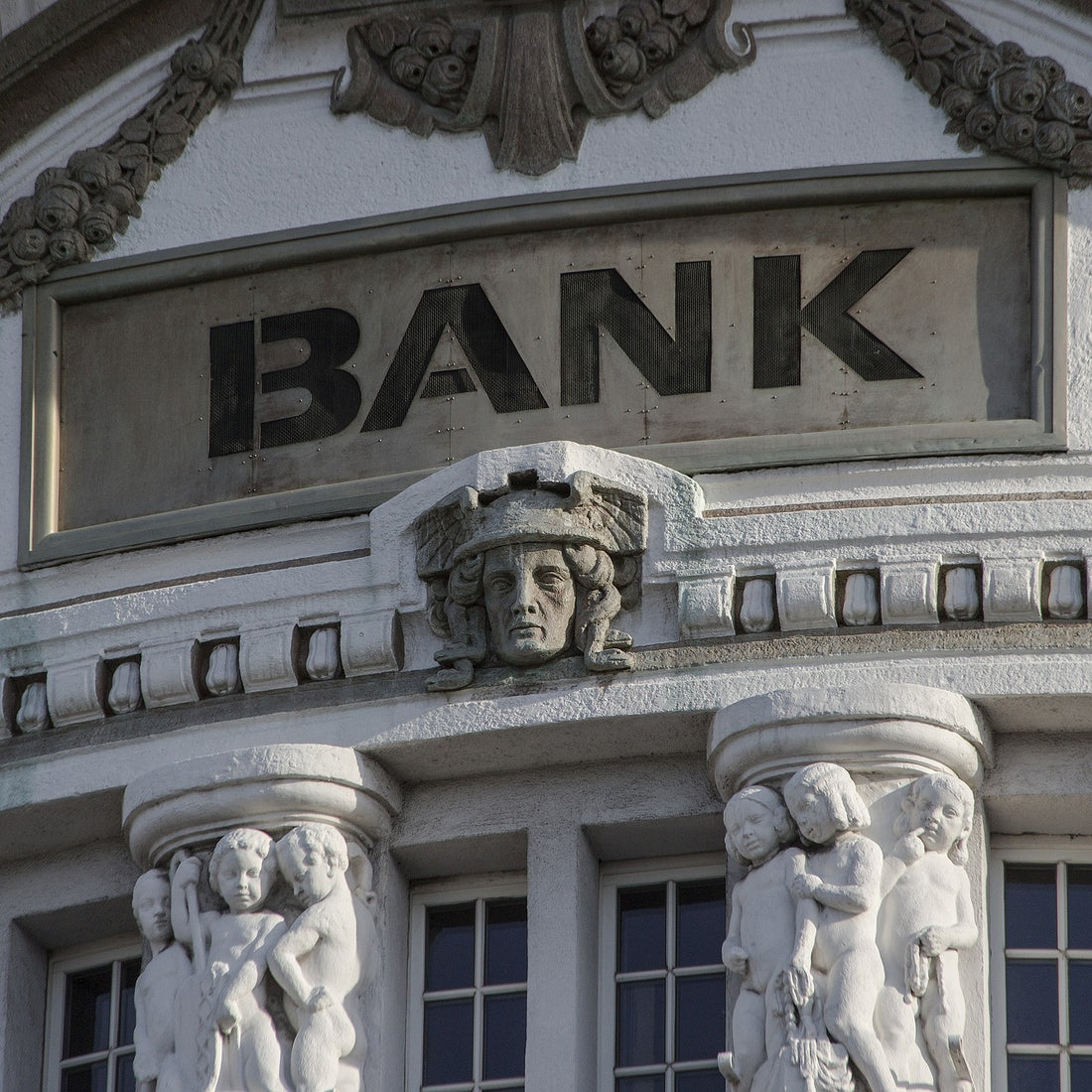 Ouvrir un compte bancaire non-résident en France - Tricolore